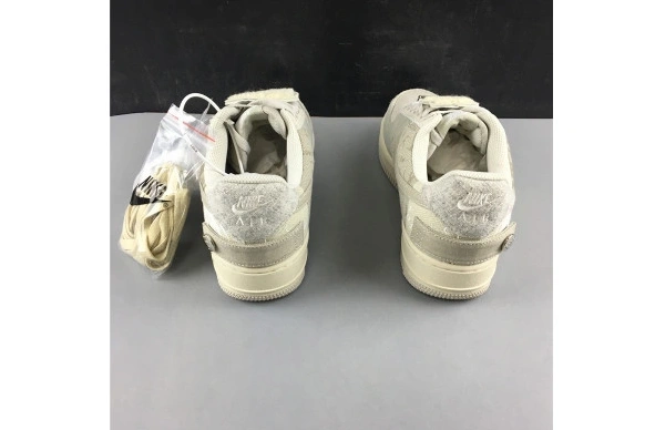 CN2405-902 Scott  FORCE 1 NIKE AIR  White Travis x Grey 0204